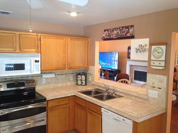 3rd image of 1315 N Wembley Cir