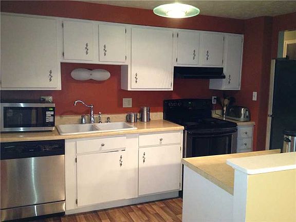 5th image of 7615 Savannah Dr