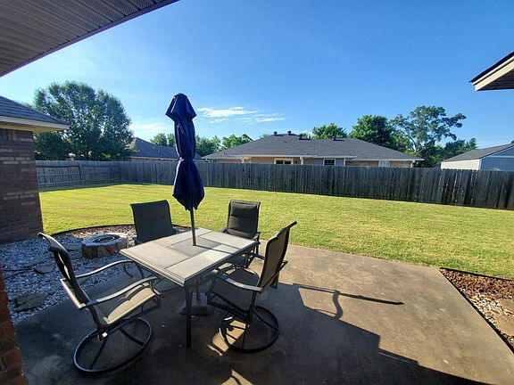 4th image of 60 Sagebrush Cir