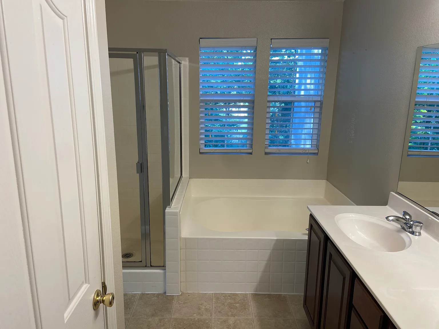 2303 Esplanade Cir — Photo 3