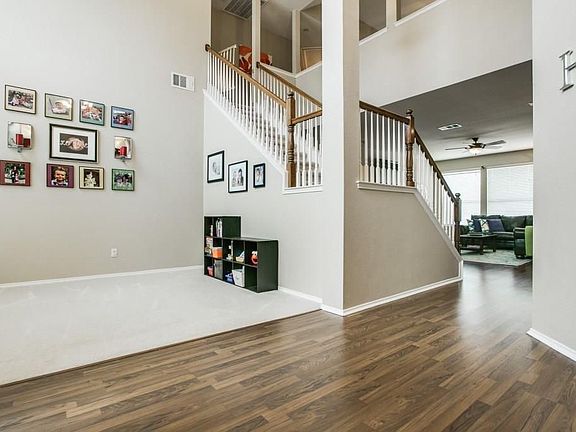 4th image of 7905 Parkwood Plaza Dr