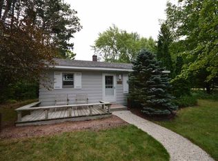 237 S Chandler St, Leland, MI 49654