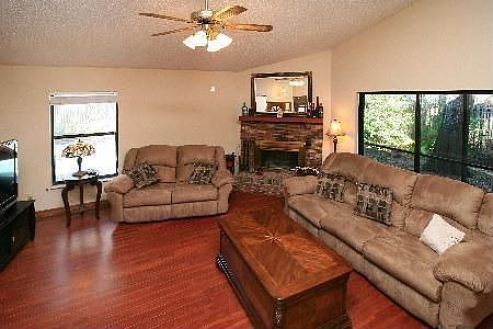 2nd image of 836 Bucksaw Pl