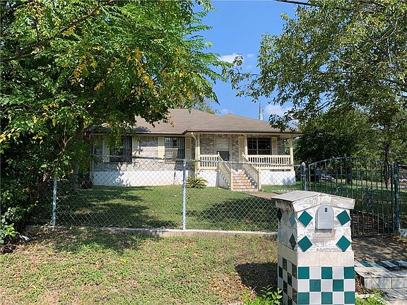 3rd image of 8614 Georgian Dr