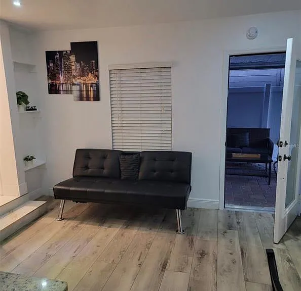 2302 Rochelle Ave #1 — Photo 7