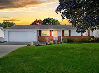 532 Sand Lake Rd, Onalaska, WI 54650