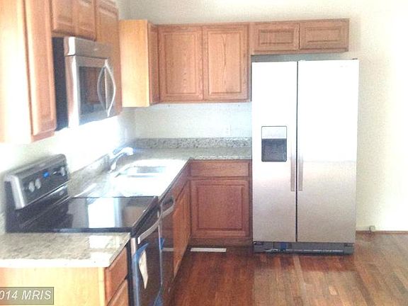 4th image of 220 Burlington Dr