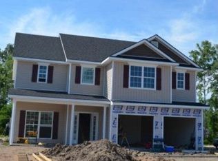 903 Oak Crest Dr, Hinesville, GA 31313