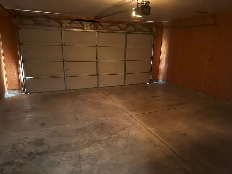 3004 Village Park North Dr — Photo 4