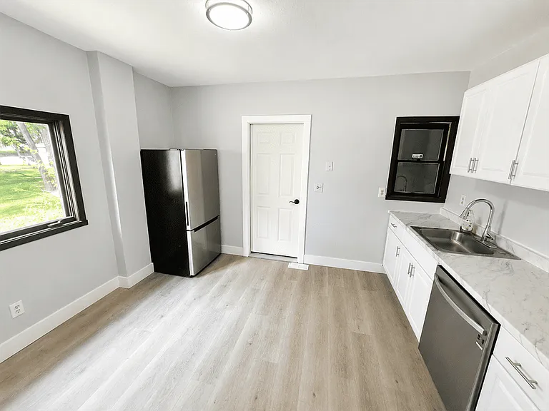 249 Lexington Ave #249 — Photo 4