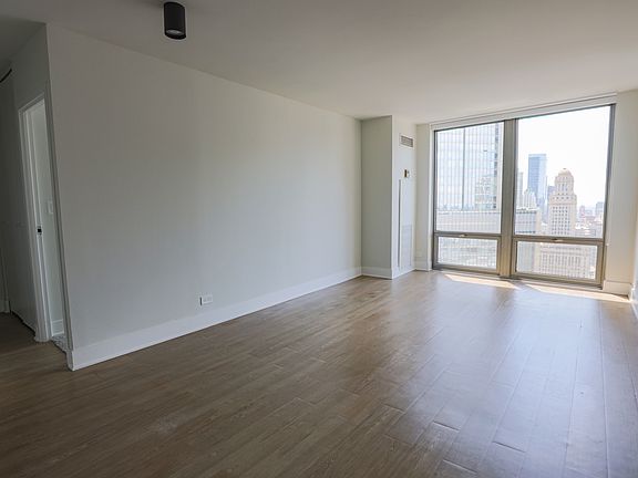 4th image of 440 N Wabash Ave APT 5007