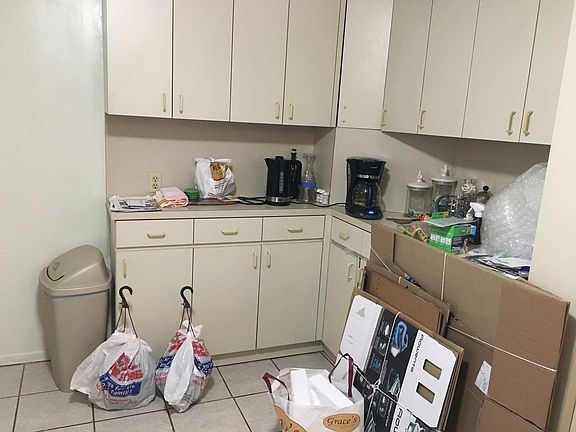 4th image of 2334 24th St
