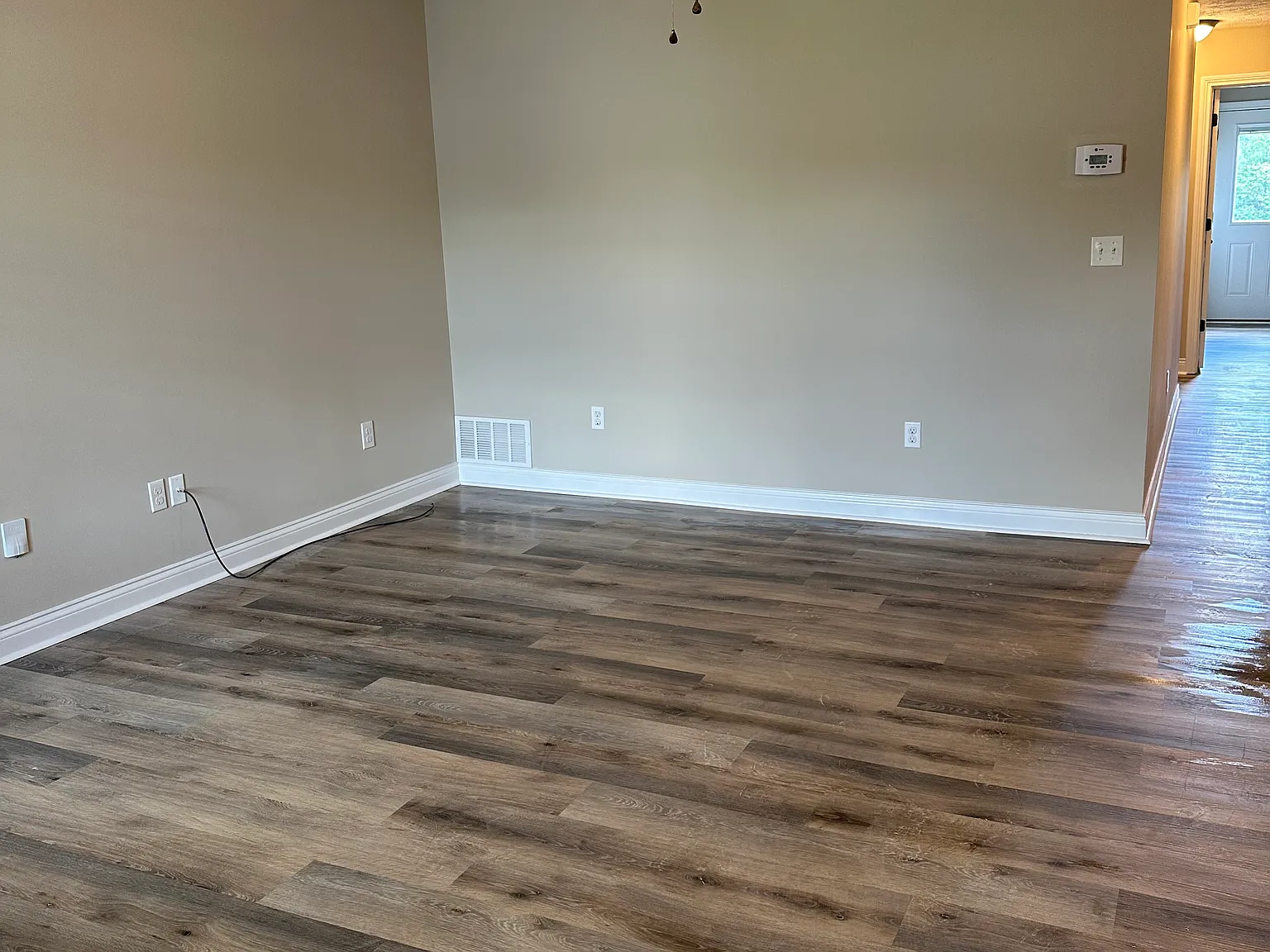 3 bed, 1300 sqft, $1,550 — Photo 3