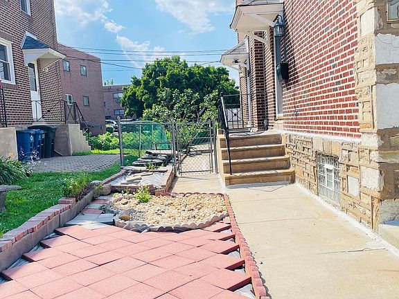 3rd image of 8136 Farnsworth St