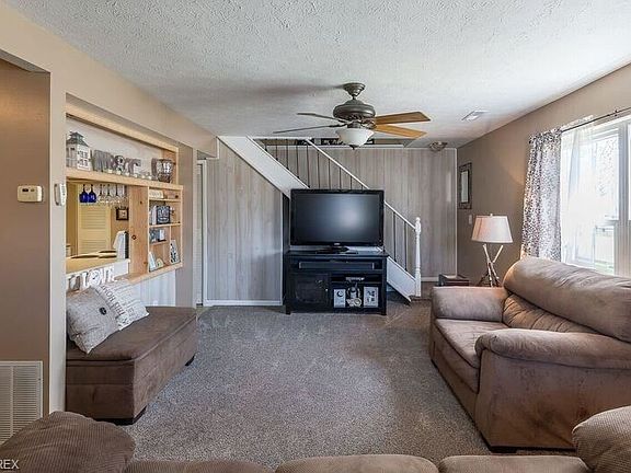 2nd image of 8013 Independence Dr APT A