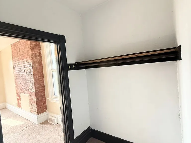 342 S Graham St #3 — Photo 7