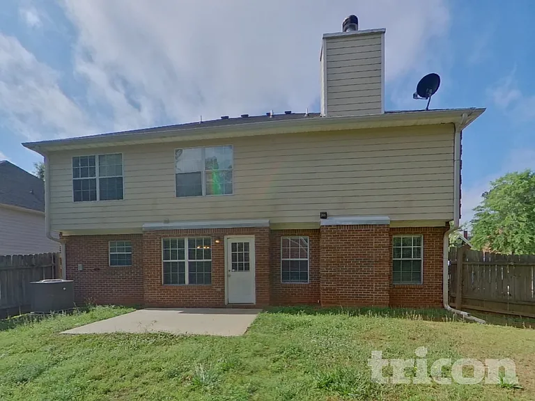 800 Hannah Ct — Photo 20