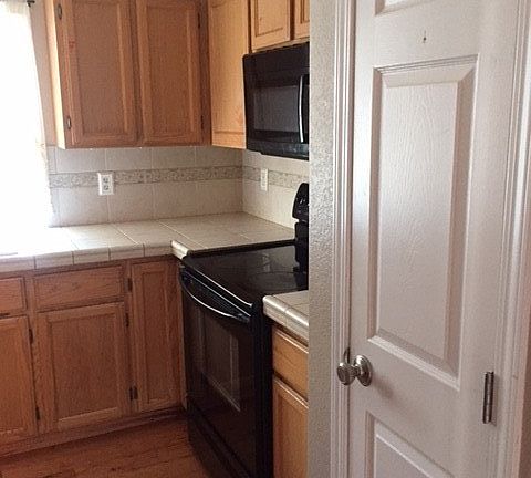3rd image of 10405 Brighton St SE