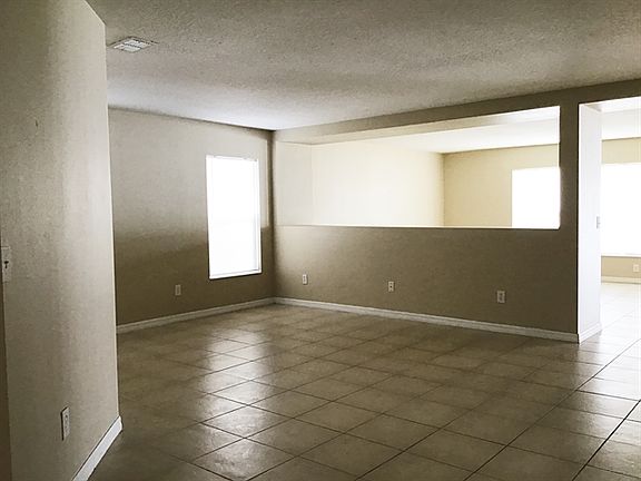 5th image of 1314 Blackwater Pond Dr