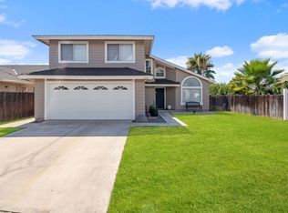 7772 Village Lakes Rd, Highland, CA 92346