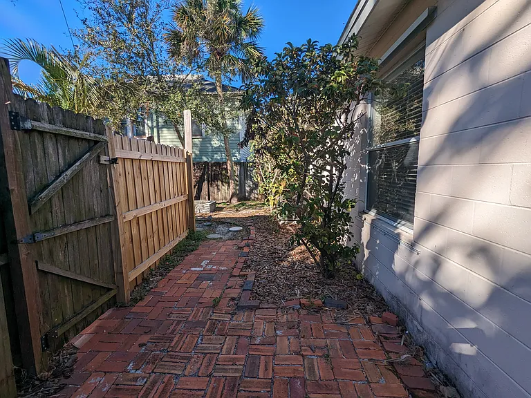 608 9th Ave N — Photo 17