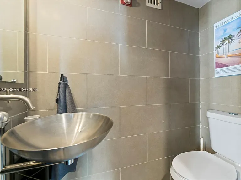 1720 Harrison St #1725 — Photo 20