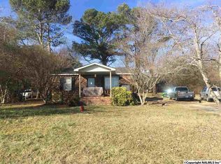17471 Hall Rd, Athens, AL 35613