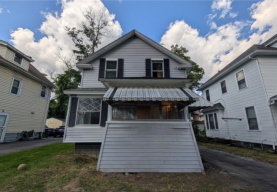 1st image of 107 Aurora St
