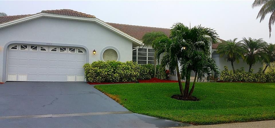 1st image of 3883 Bordeaux Dr