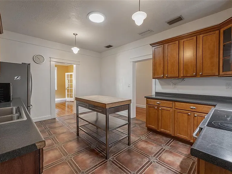 5207 N Suwanee Ave — Photo 21