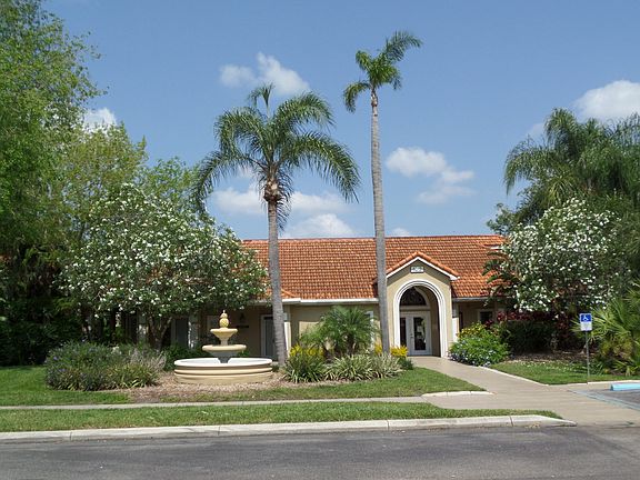 3rd image of 4006 Crockers Lake Blvd APT 221