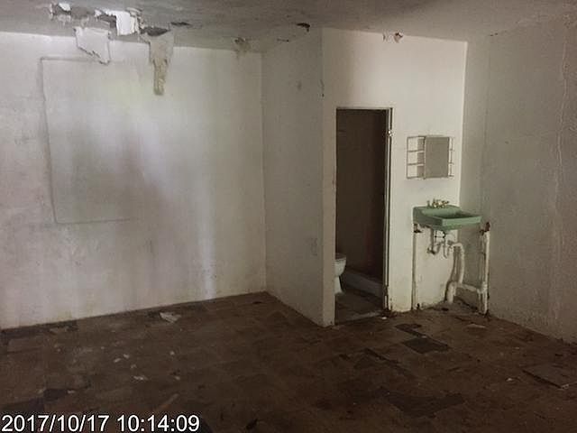 2nd image of 556 Calle Elizondo