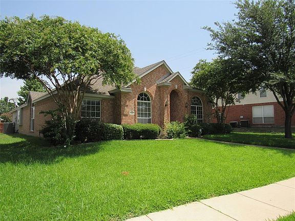 2nd image of 4305 Palmdale Dr