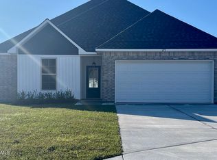 213 Nandina Dr, Scott, LA 70583