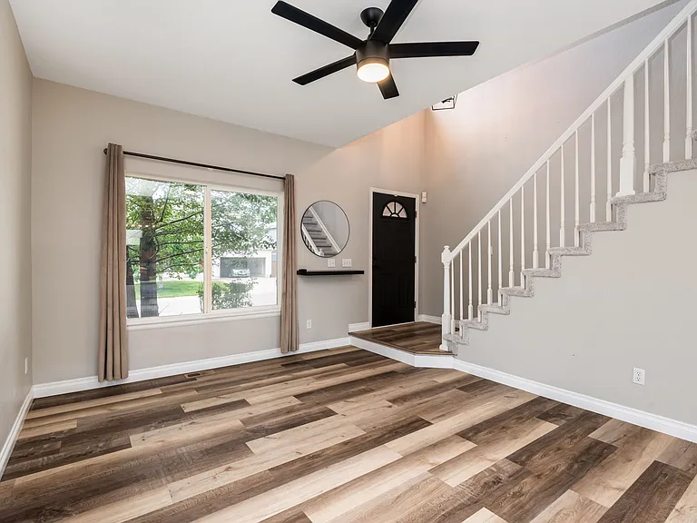 4779 Waldenwood Dr — Photo 7