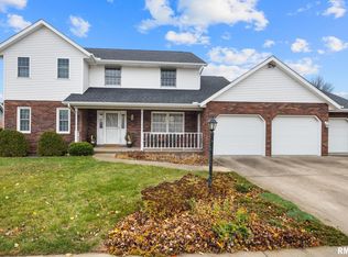 384 E Maywood St, Morton, IL