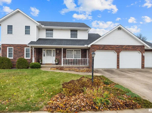 384 E Maywood St, Morton, IL 61550