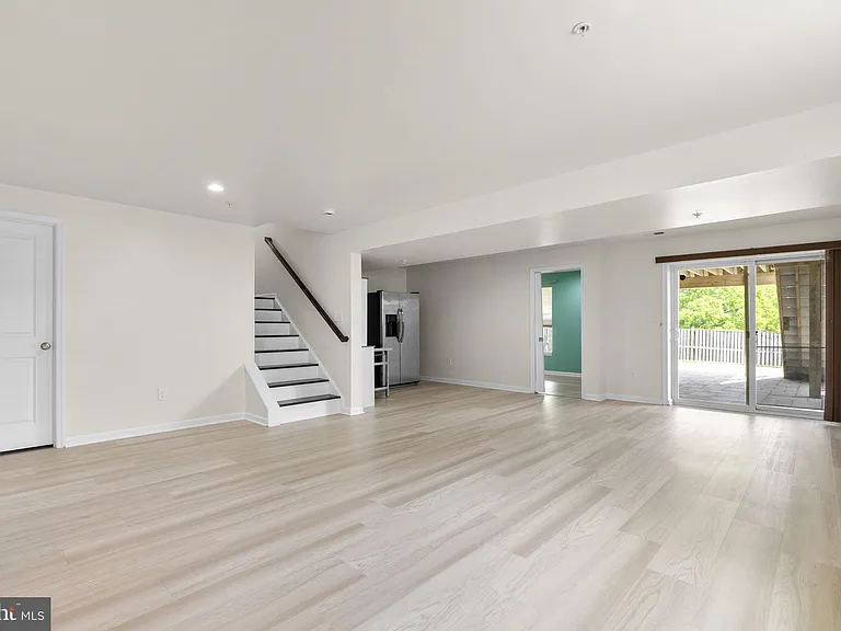 310 Mackintosh Rd — Photo 38