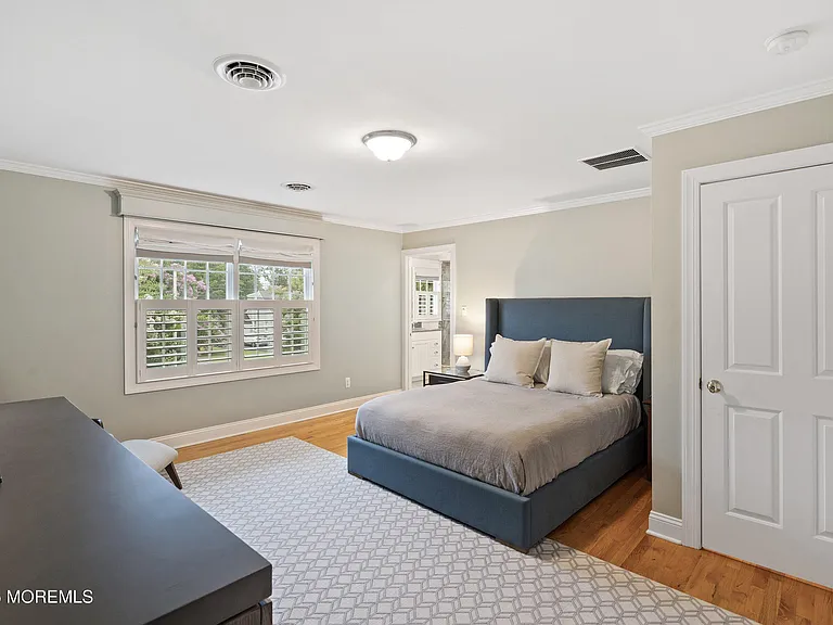 2163 Village Rd — Photo 17