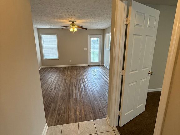 3rd image of 6003 Nautical St
