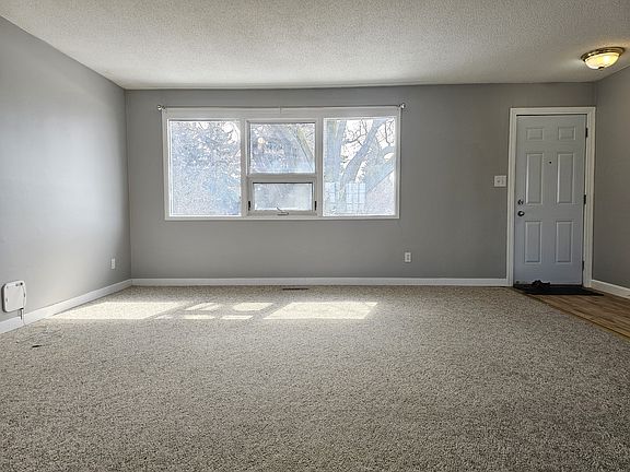 3rd image of 9512 128th Ave NW
