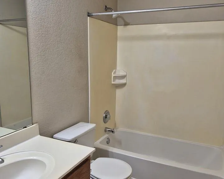808 Busleigh Castle Way — Photo 28
