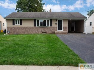 13 Yates Dr, East Brunswick, NJ 08816