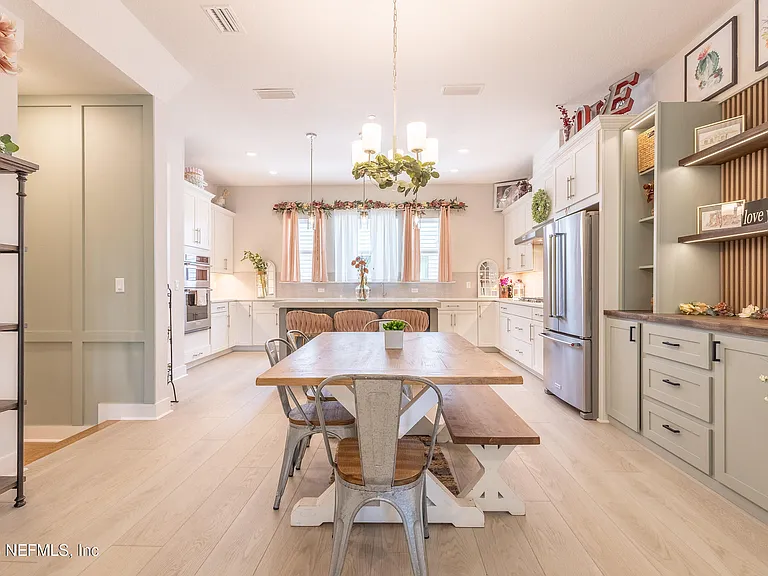 1624 Piazza Pl — Photo 18