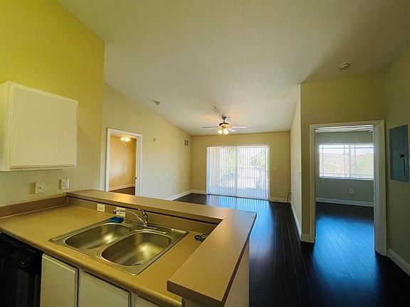 3rd image of 151 SW Palm Dr APT 305