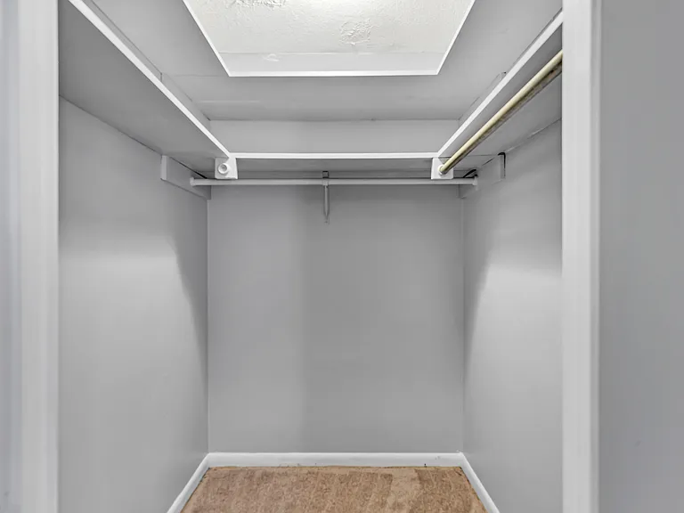 334 Fendler Pkwy — Photo 14