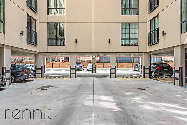 Rented by Rennit Inc. | media 22