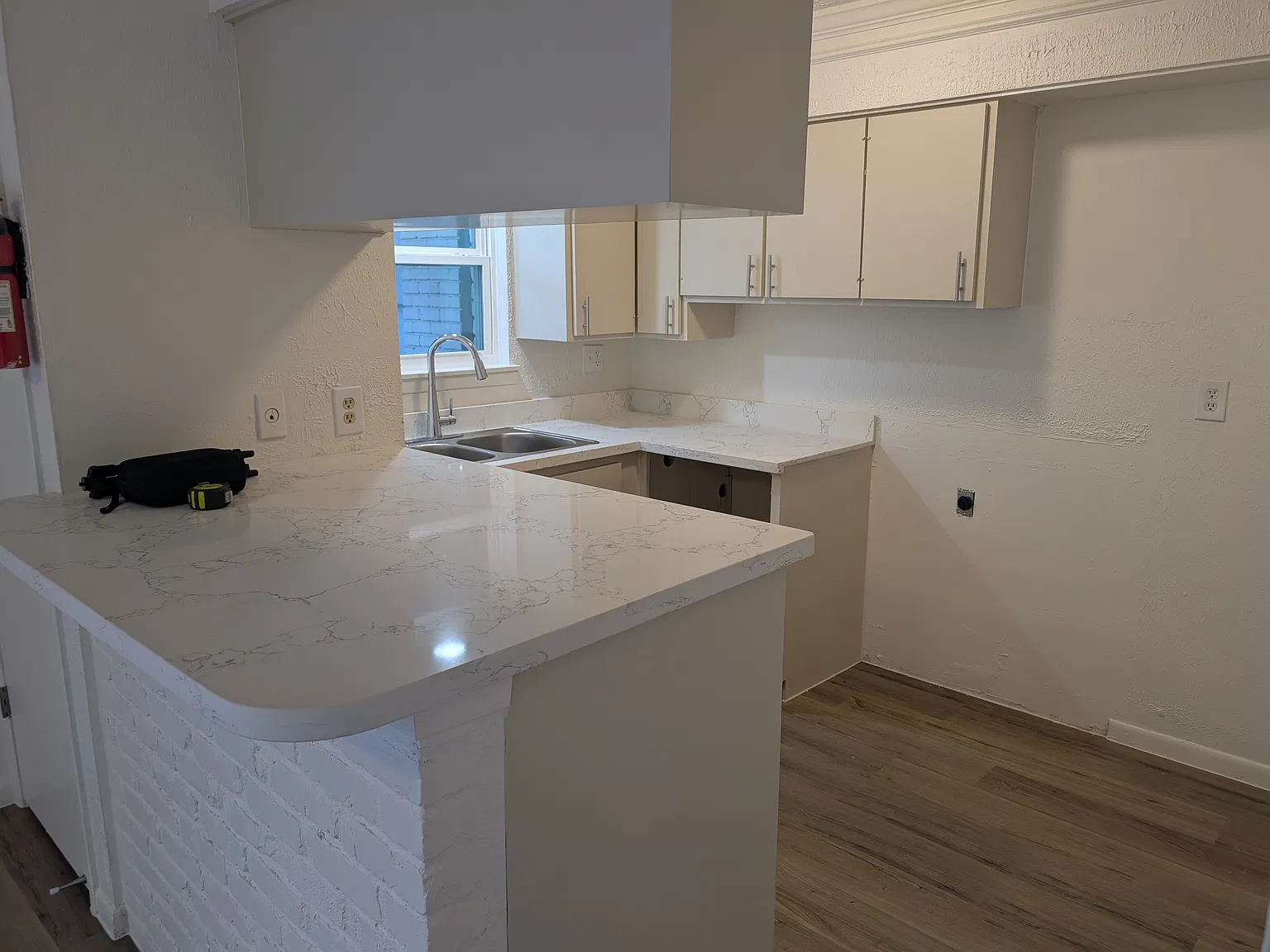 3 bed, $1,500 — Photo 2