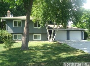 9879 Evergreen Ln N, Maple Grove, MN 55369