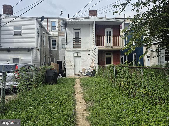 2nd image of 633 Manor St